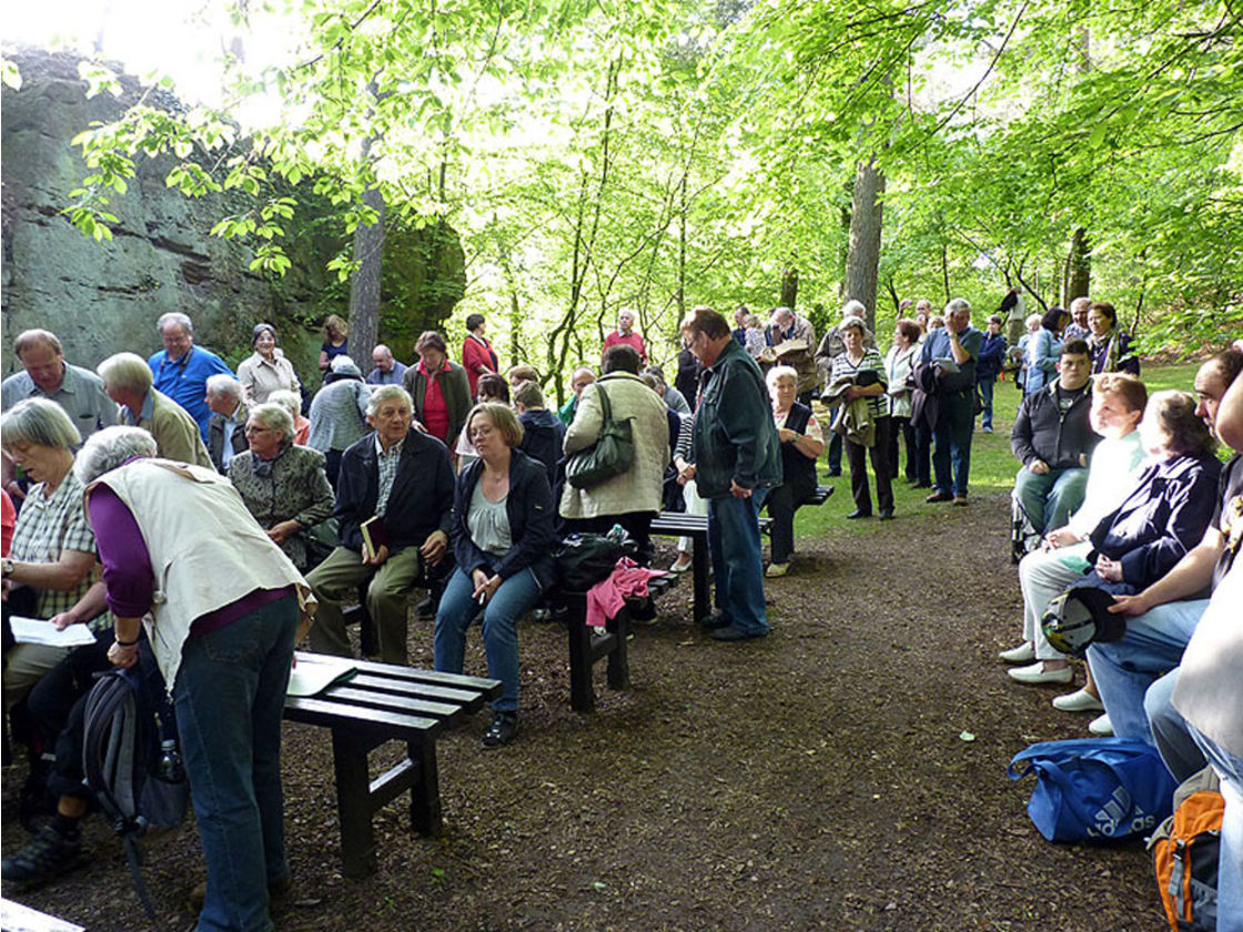 Die Fatima Grotte in Naumburg (Foto: Karl-Franz Thiede)